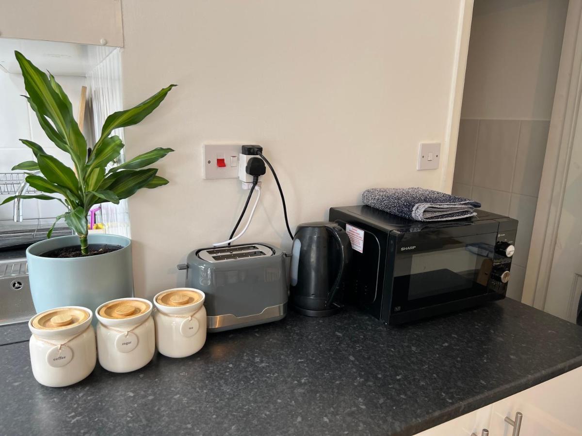 Luxury 1Bed Holiday Flat-10 Minutes From London Bridge & 3Mins Walk To Lewisham Dlr Apartment Exterior photo