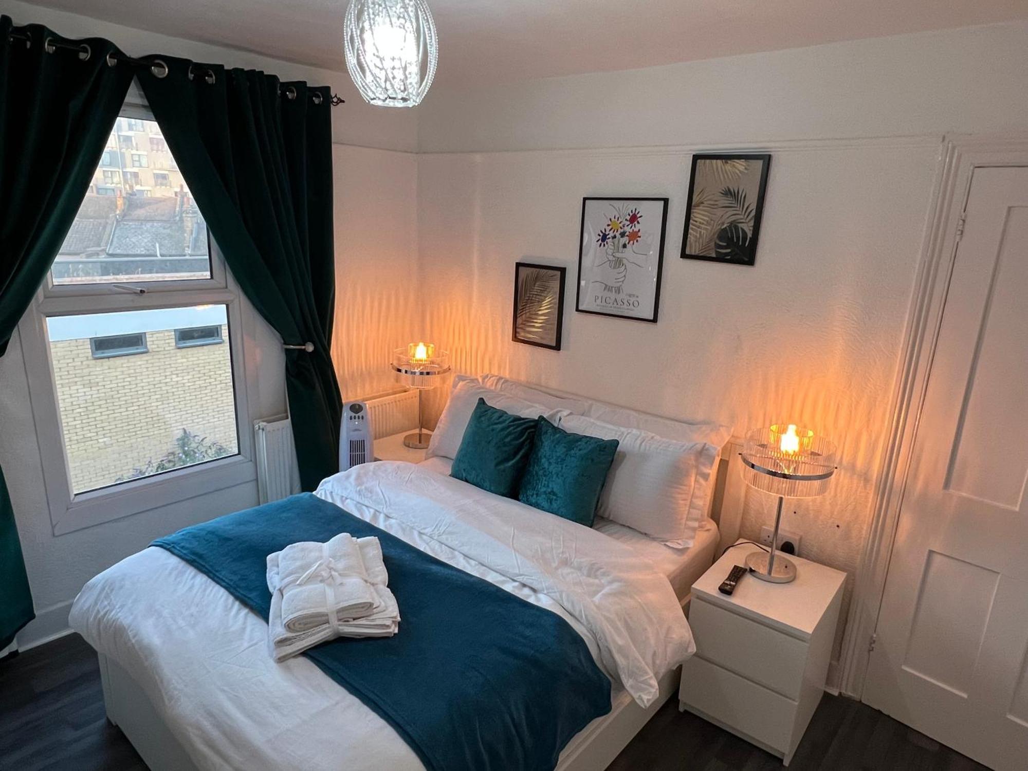Luxury 1Bed Holiday Flat-10 Minutes From London Bridge & 3Mins Walk To Lewisham Dlr Apartment Exterior photo